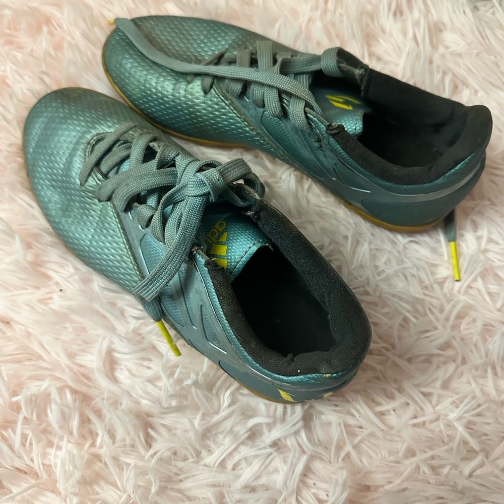 💕 Adidas Messi 15.3 soccer shoes - Picture 2 of 8